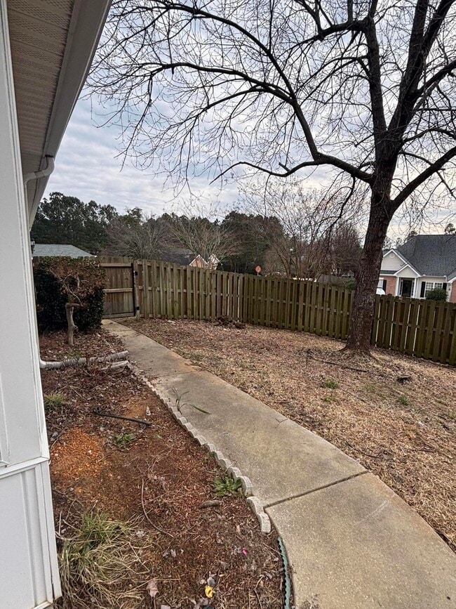 Building Photo - 158 Mallard Lake Dr