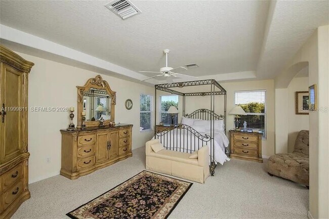 Building Photo - 6945-6974 74th St Cir E