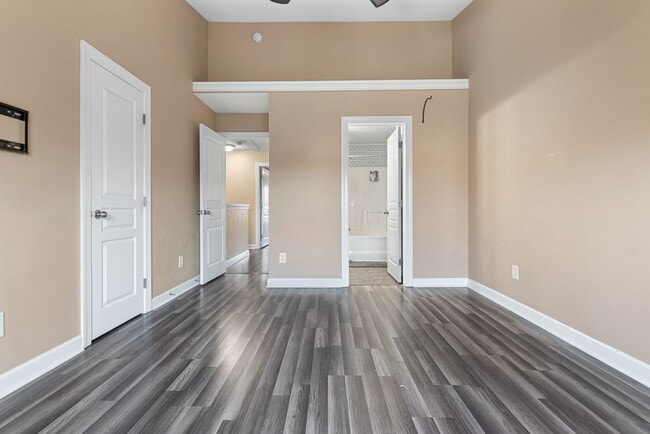 Building Photo - $500 Off First Month's Rent! Two-Story Townhome Near RDU Airport!