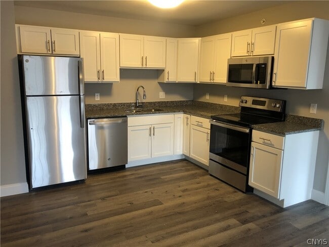 Building Photo - 1223 Tulip St
