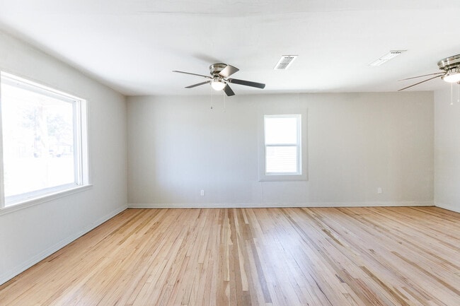 Building Photo - 3406 27th St