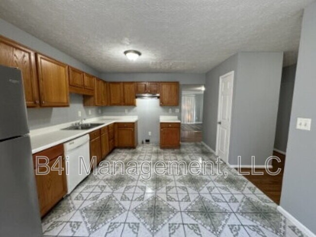 Building Photo - 2039 Marbut Trce