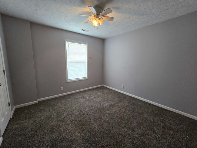 Building Photo - 812 Oak Arbor Ct