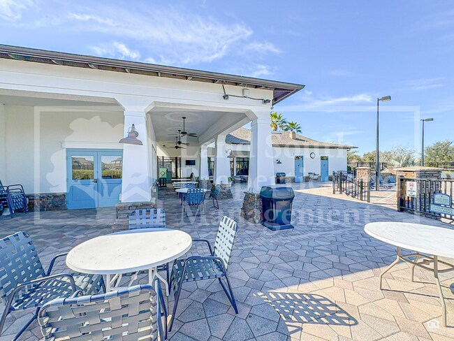 Building Photo - 6720 Great Bear Dr