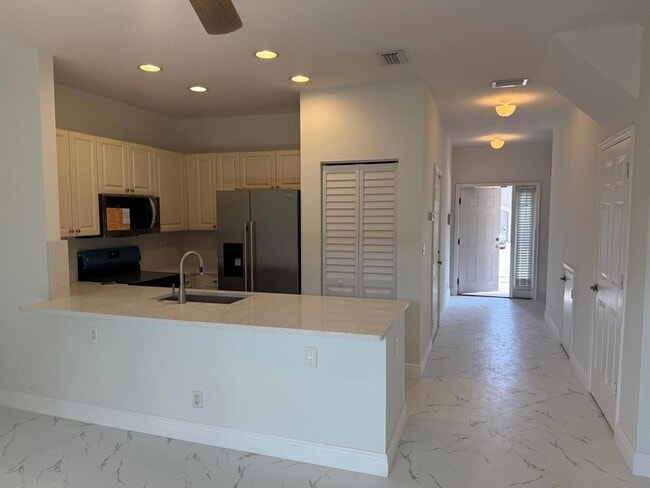 Building Photo - 3134 Coral Ridge Dr