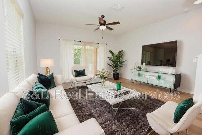 Building Photo - 4139 Shadetree Ln