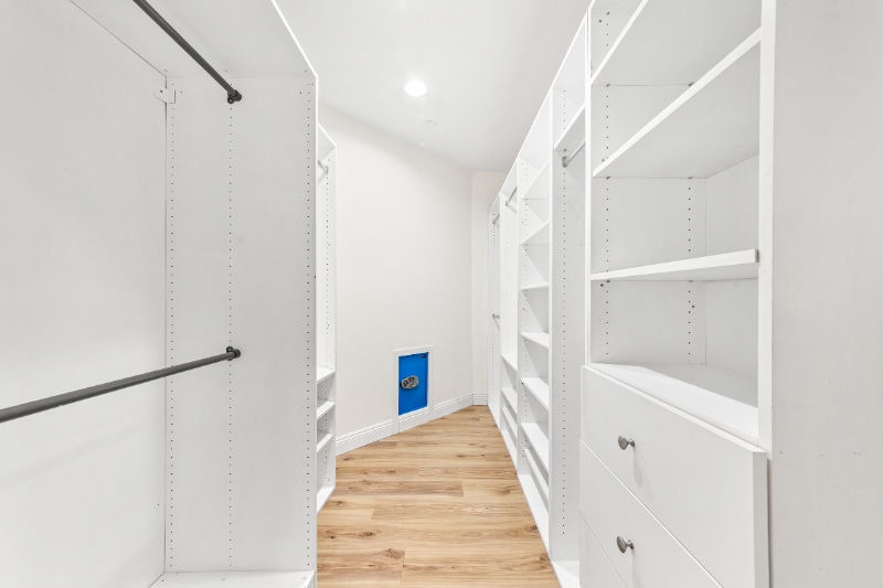 Building Photo - 5400 Columbus Ave