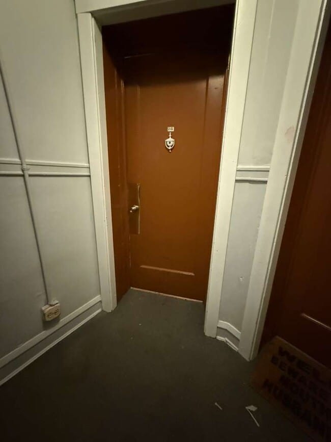 Building Photo - 1707 W Wallen Ave