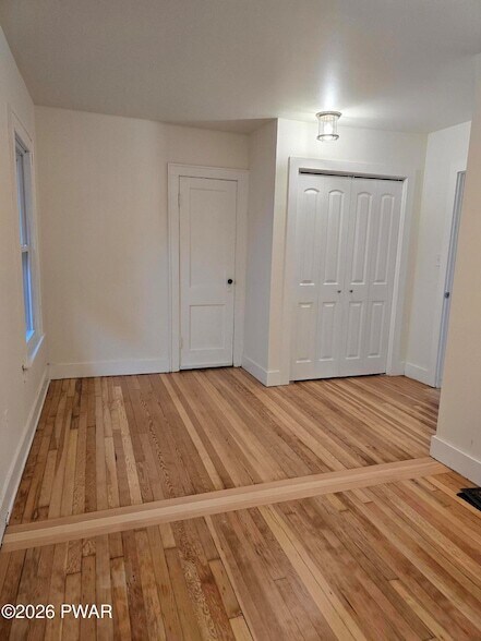 Building Photo - 511 Avenue O