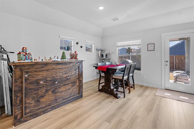 Building Photo - 1245 La Bamba Dr