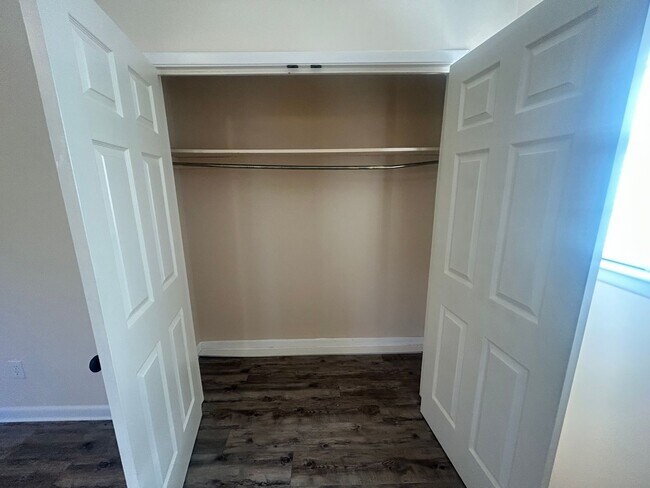 Building Photo - 712 Michigan Ave