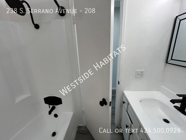 Building Photo - 238 Serrano Ave