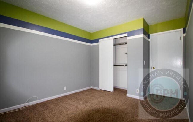 Building Photo - Beautiful 3Bd/2Ba home in Omaha, NE | Finished Basement!