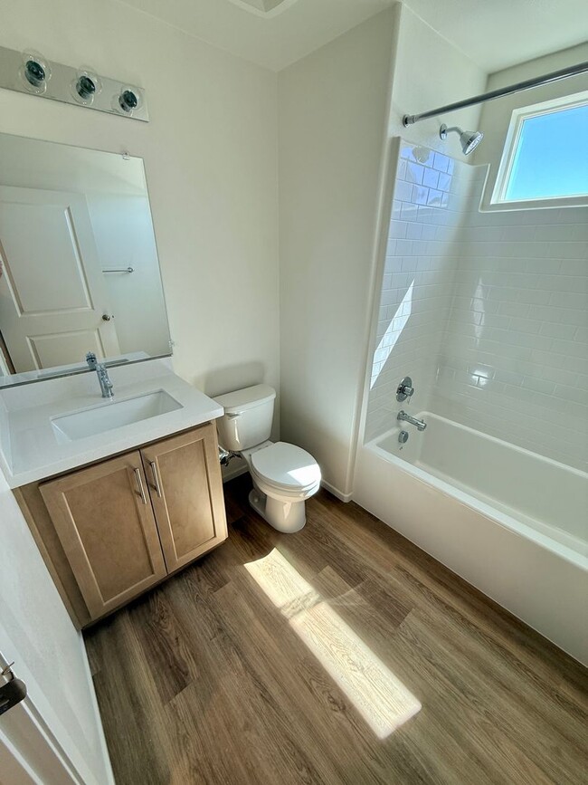 Building Photo - BRAND NEW 1 BEDROOM ADELANTO HOME