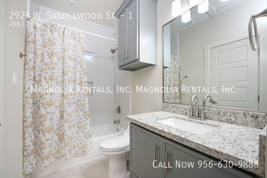 Building Photo - 2923 W Sandlewood St