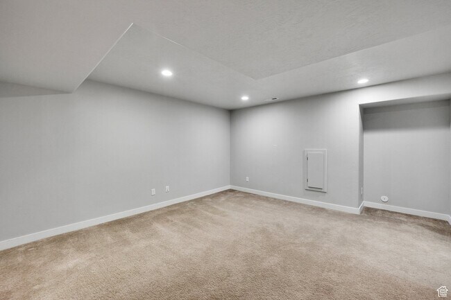 Building Photo - 5171 W Dock St