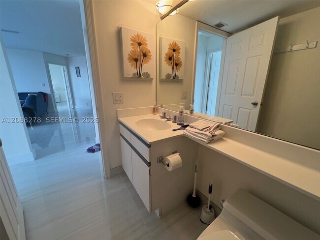 Building Photo - 3530 Mystic Pointe Dr