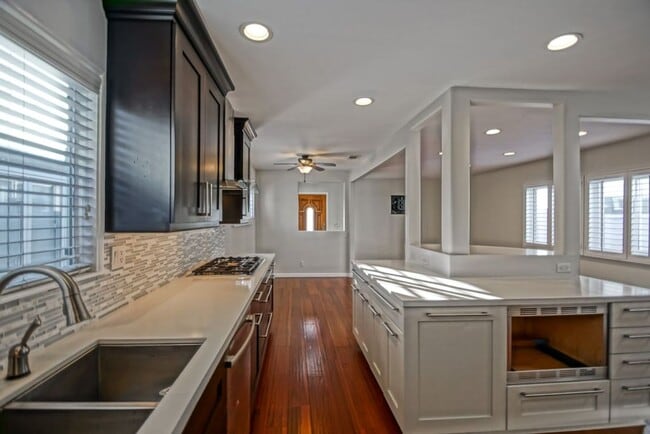 Building Photo - BEAUTIFULLY REMODELED, REDONDO HILLS HOME ...