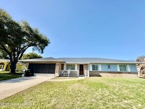 Building Photo - 585 Crystal Mist Rd NW