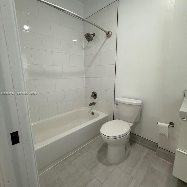 Building Photo - 10672 SW 79th Terrace
