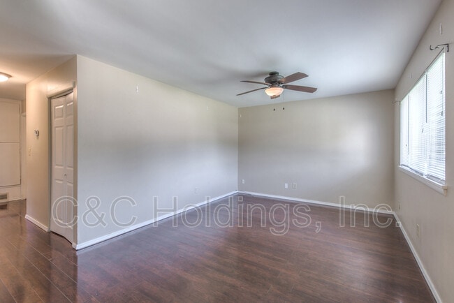 Building Photo - 119 S 200th E Ave