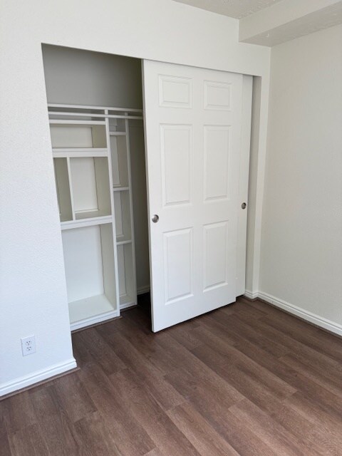 Building Photo - 165 W 250 N