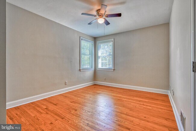 Building Photo - 6473 Blenheim Rd