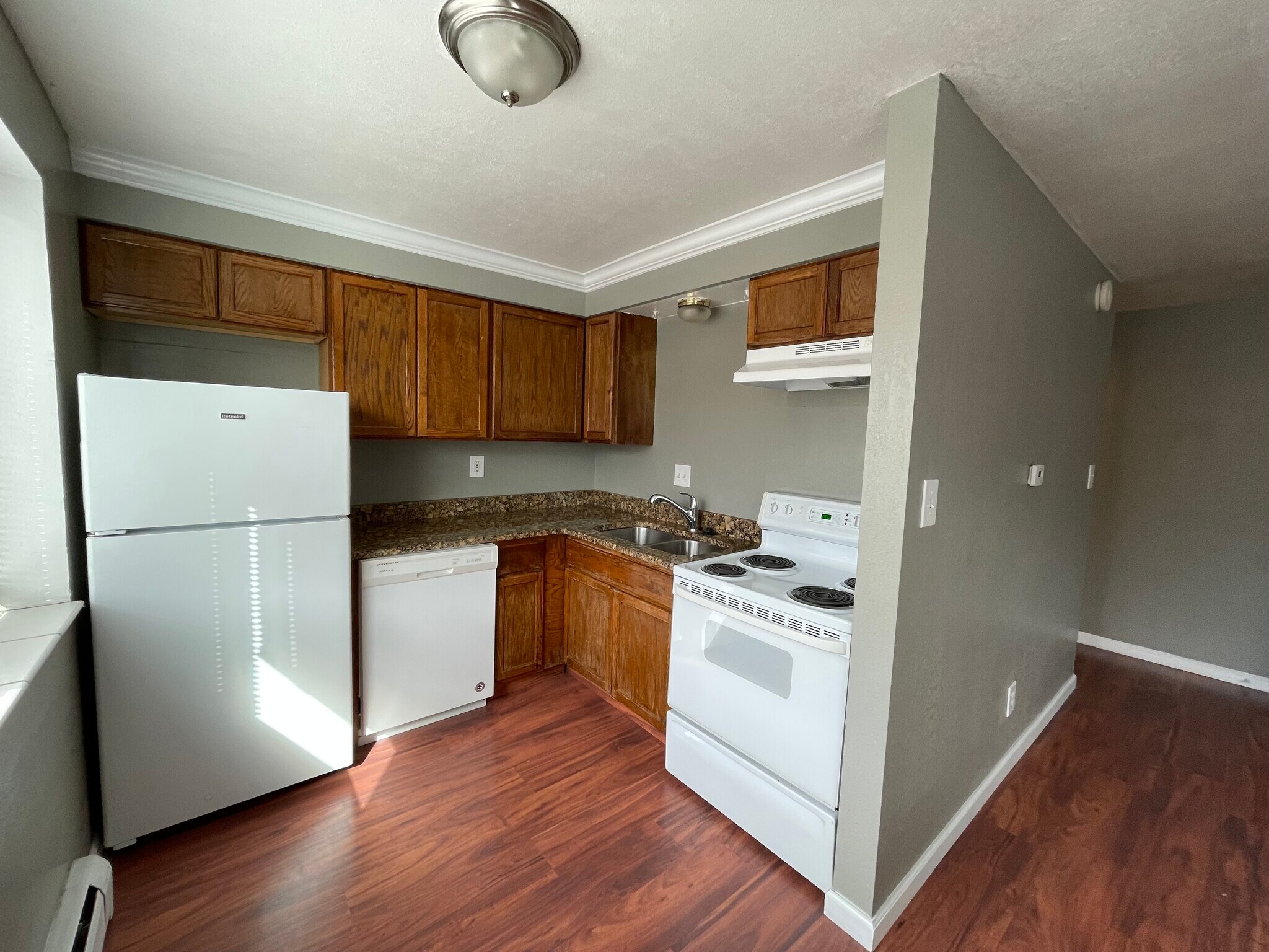 Building Photo - 5359 S Elati St