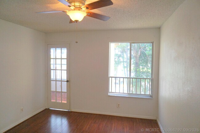 Building Photo - 12620 Vista Isles Dr