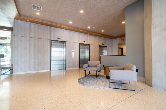 Building Photo - 1500 Hudson St