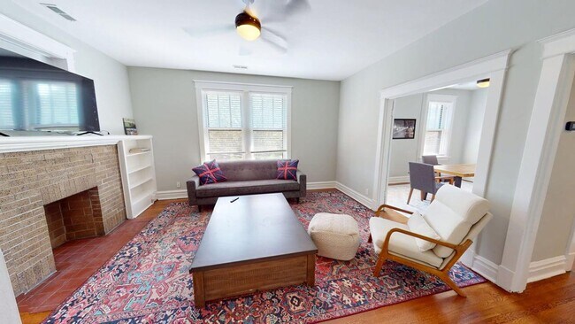 Building Photo - 2309 Thurman Ave