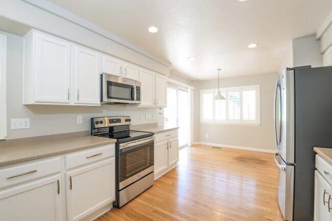 Building Photo - 14321 Craftsman Way