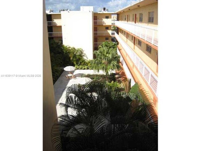 Building Photo - 7865 Camino Real