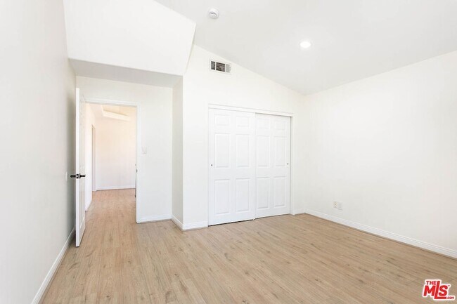 Building Photo - 2914 Castle Heights Ave