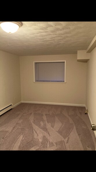 Building Photo - 160 W 13th St