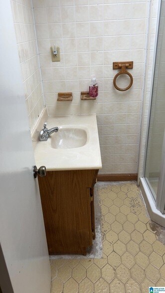 Building Photo - 5108 Wilson Cir