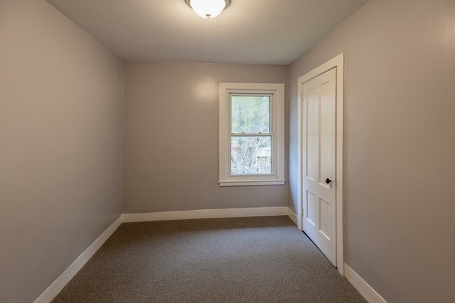 Building Photo - 235 Standish Ave