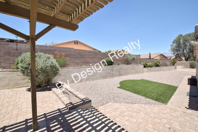 Building Photo - West Tucson 3 Bed 2 Bath with Den