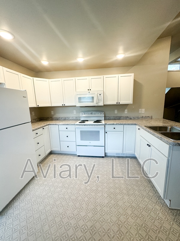 Building Photo - 202 W Madison Ave