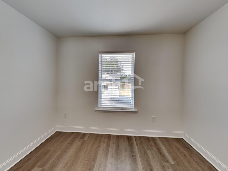 Building Photo - 1509 Aquamarine Dr