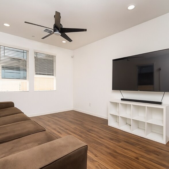 Building Photo - 28819 Callisto Ct