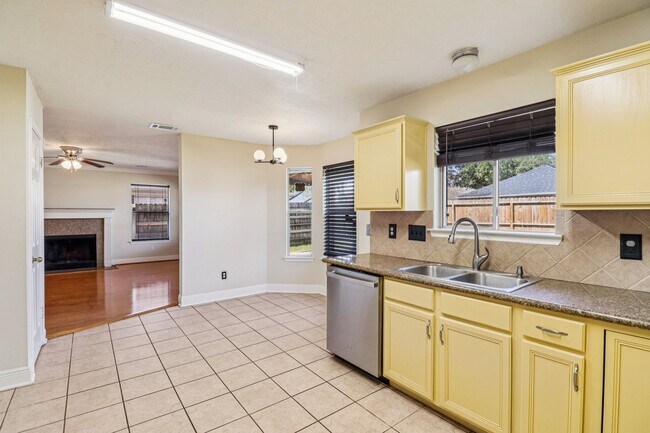 Building Photo - 16810 Blairstone