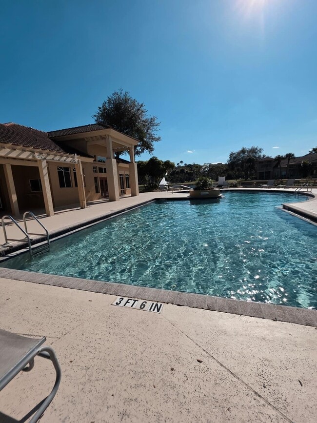 Building Photo - 4863 Via Palm Lakes