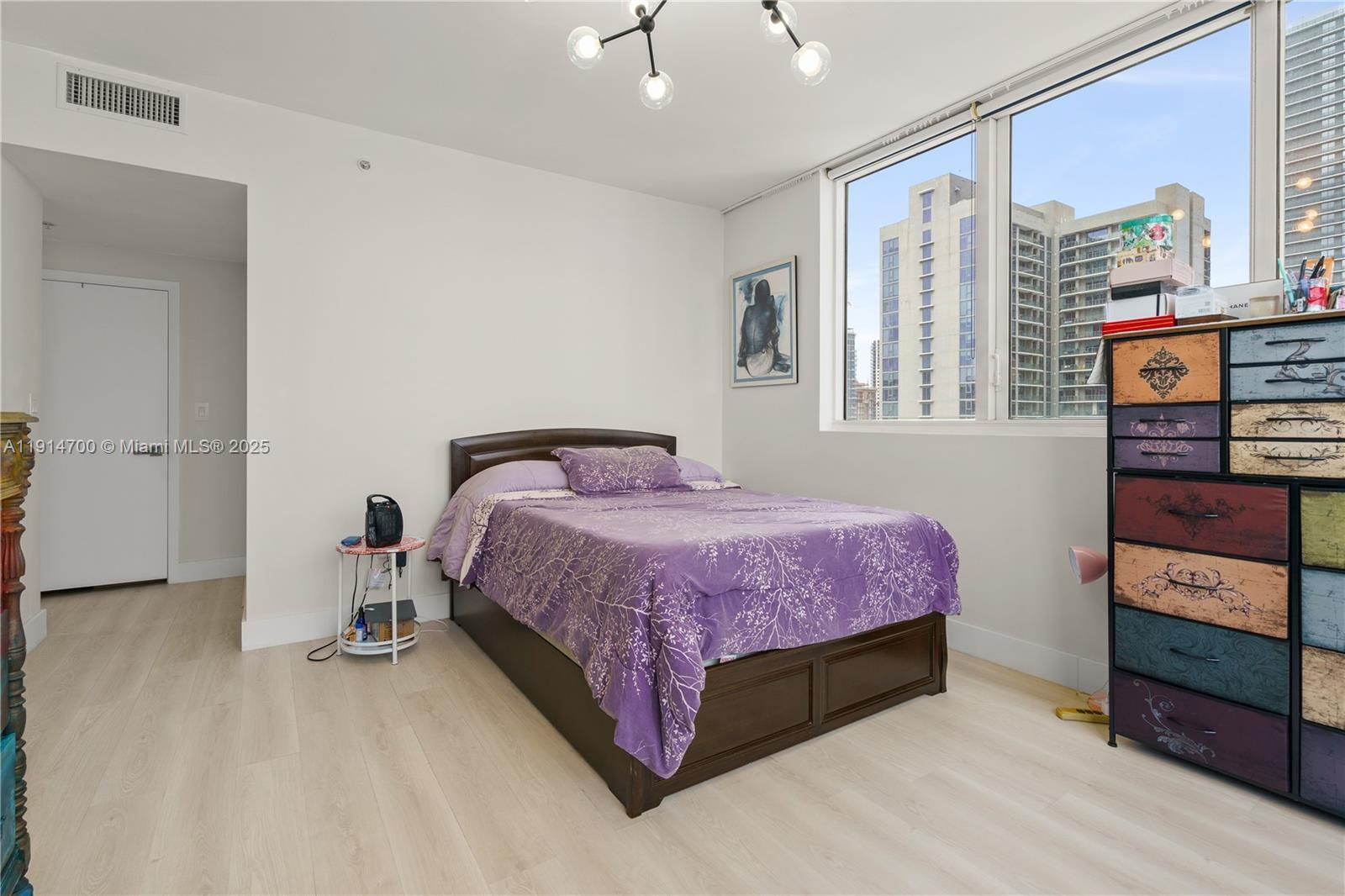 Building Photo - 253 NE 2nd St