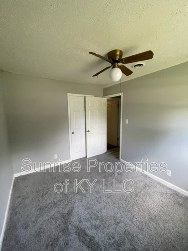 Building Photo - 6704 Rebecca Ln