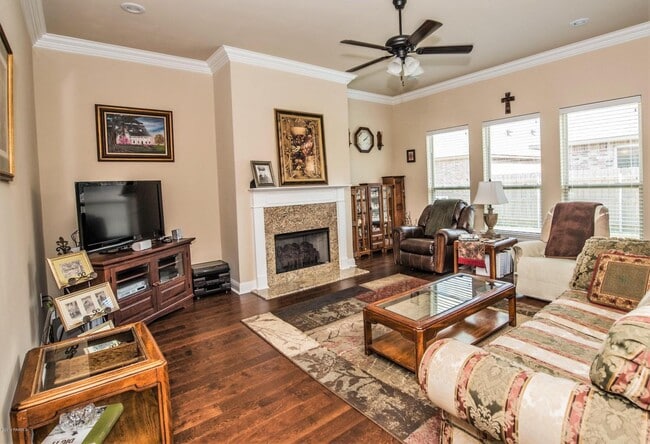 Building Photo - 103 Briar Leaf Way