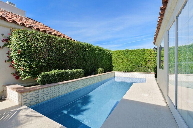 Building Photo - 77630 Cll Las Brisas W