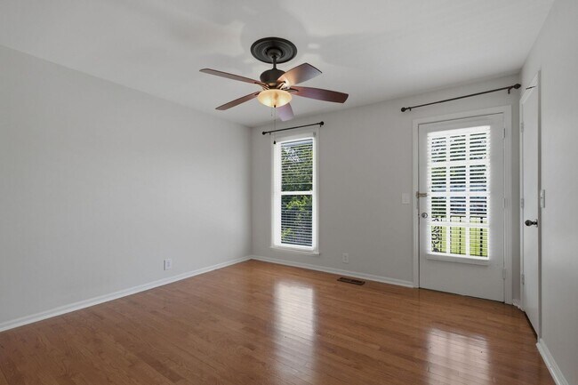 Building Photo - 1303 General Macarthur Dr