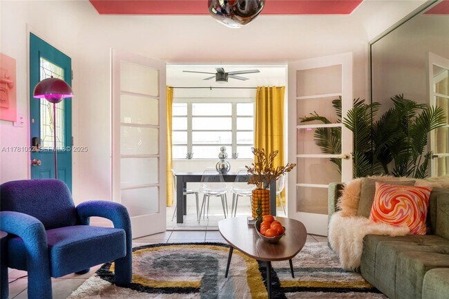 Building Photo - 260 NE 45th St