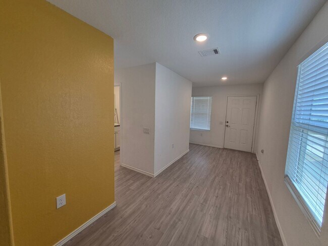 Building Photo - 10019 Kersey Ml